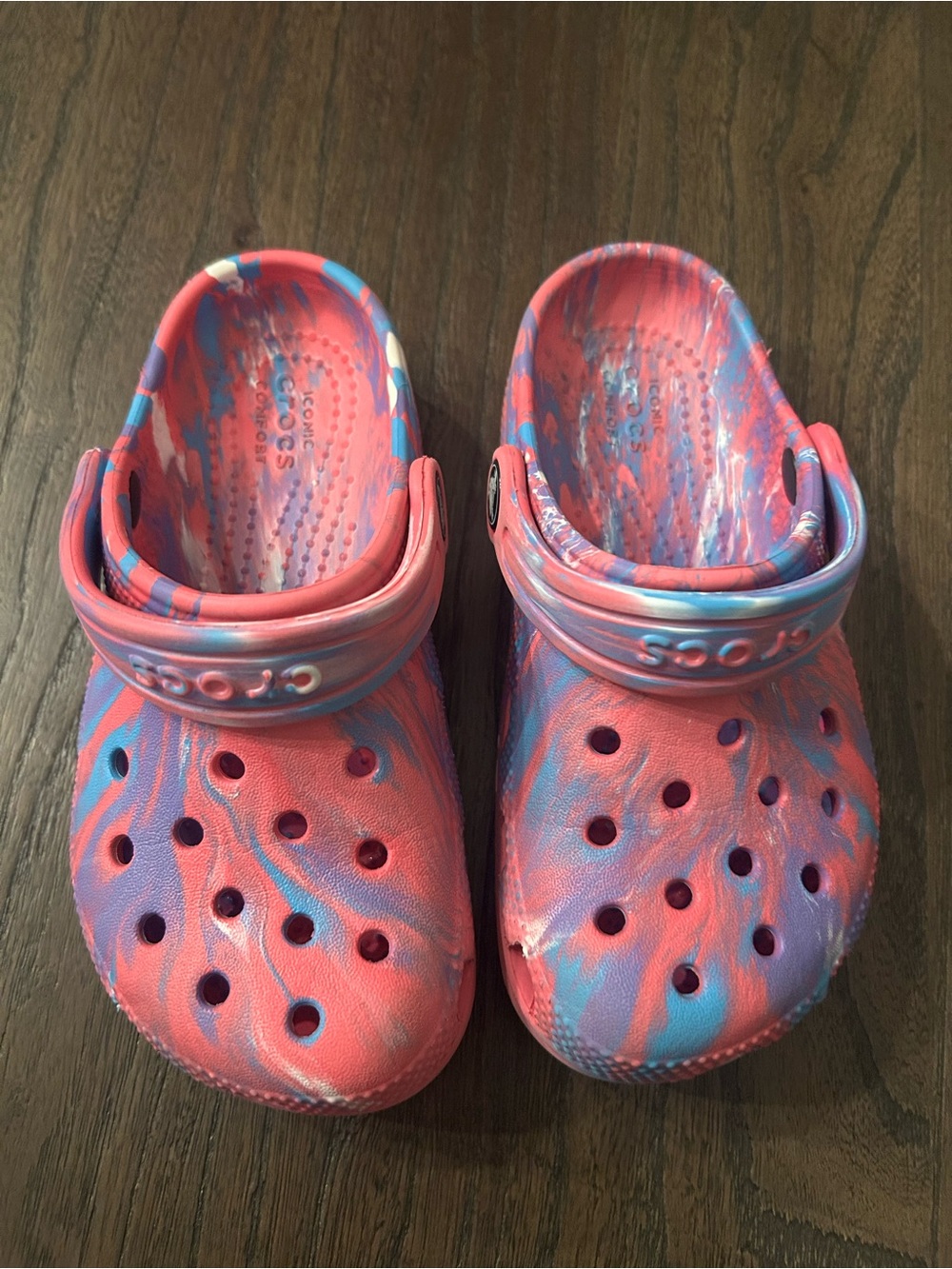 CROCS Kids Marbleized Clog in Pink & Blue